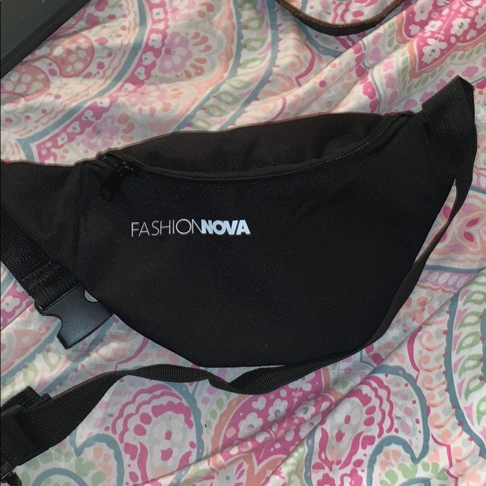 Fashion Nova Fanny Pack